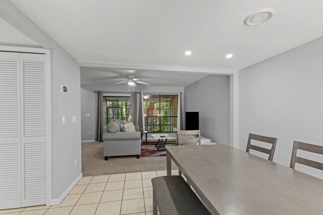 Foto del edificio - 3 Bedroom 3 Bath in Rockwood Villas