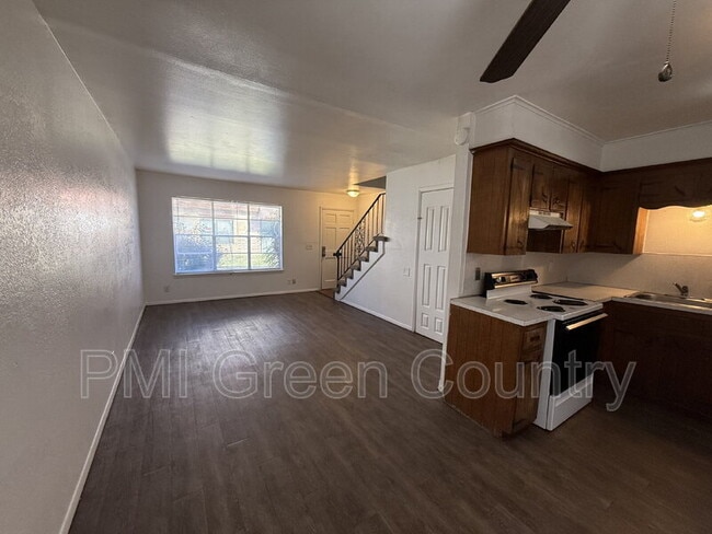 Foto del edificio - 4704 S Darlington Ave