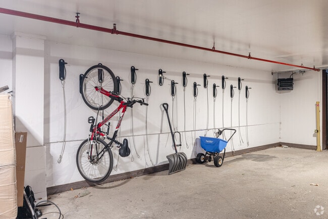 Bike Rack - Wrightwood - 512 W Wrightwood Ave