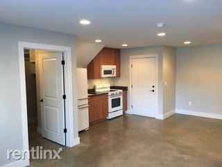 Primary Photo - Studio, 1 bath Apartment - 8 1/2 East Beall