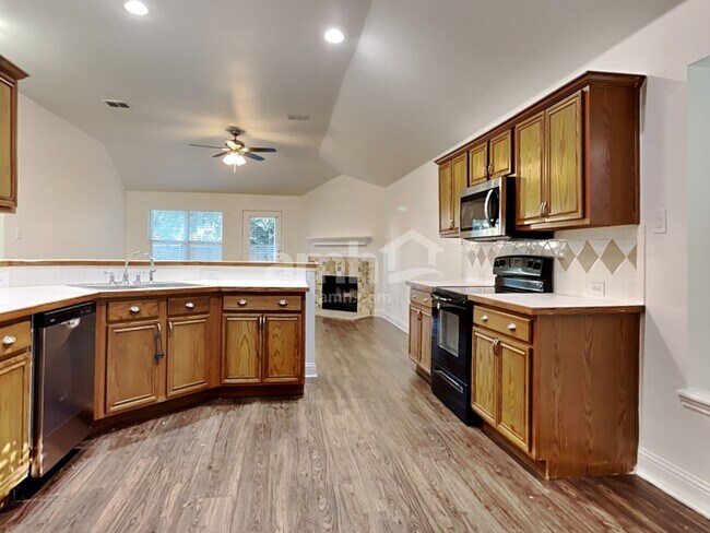 Foto del edificio - 11600 Turkey Creek Dr