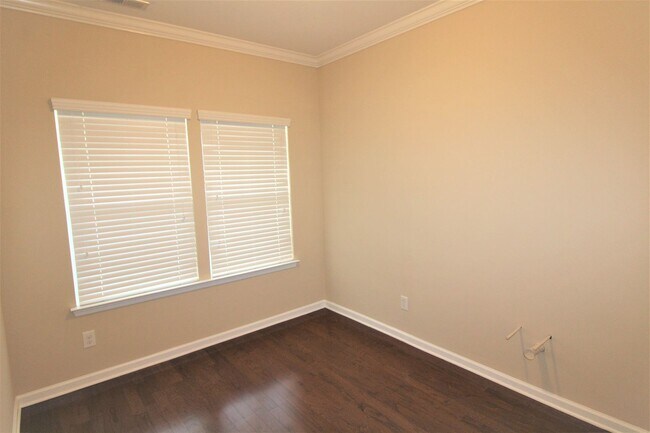 Foto del edificio - 4 Bedroom in Pineville!!