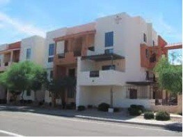 Foto principal - 1005 E 8th St