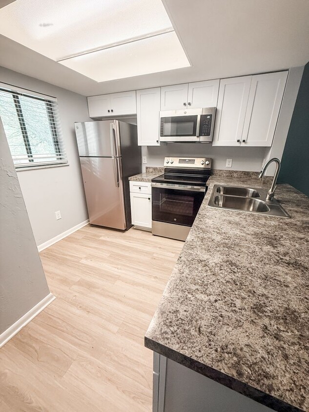 Foto principal - 4431 Holly Tree Rd