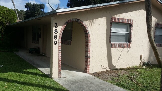 Photo - GREAT 2/1 UNIT AVAILABLE FOR IMMEDIATE MOVE-IN!! House