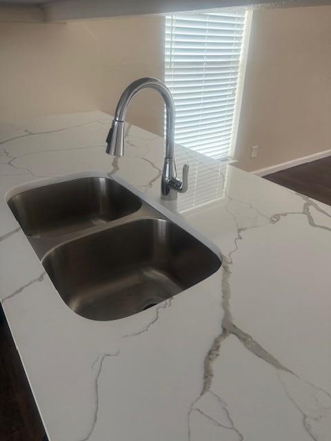 Foto del edificio - 908 Guadalupe St