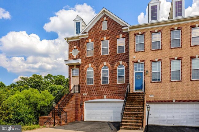 Building Photo - 2451 Silk Ct