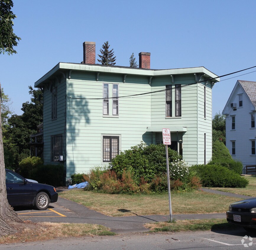 Building Photo - 34 Franklin St