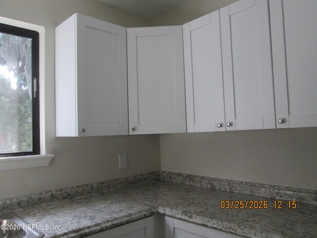 Foto del edificio - 1200 Bretta St