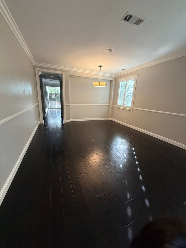 Photo - Beautiful 4 Bedroom, 2.5 Bathroom Home in West Irvine Pointe Community