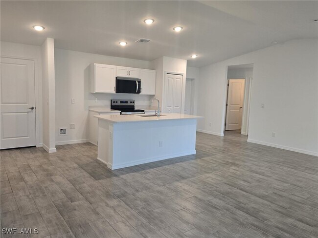 Building Photo - 1407 NW 17th Pl