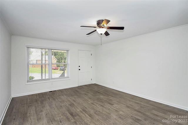 Foto del edificio - 2685 Aden Ave