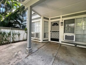 Building Photo - 545 Mananai Pl