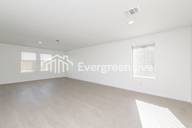 Foto del edificio - 12516 Huntington Rdg Wy