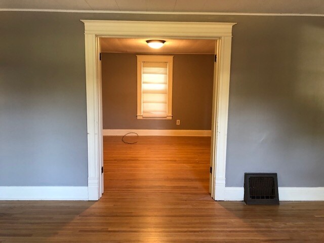 Building Photo - 408 Myrtle Ave