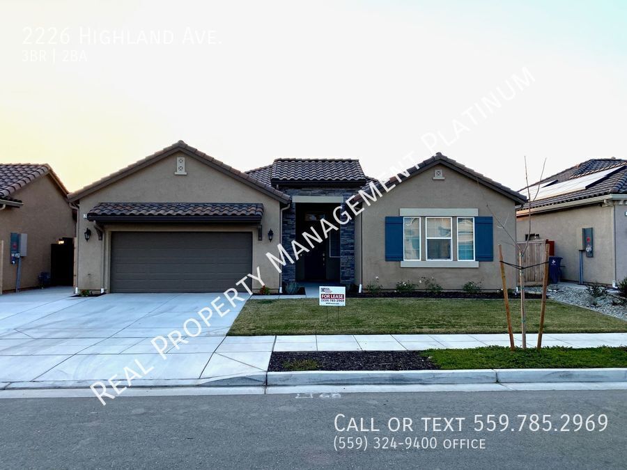 Primary Photo - $2,450 Shaw and Leonard - Beautiful 3 Bedr...