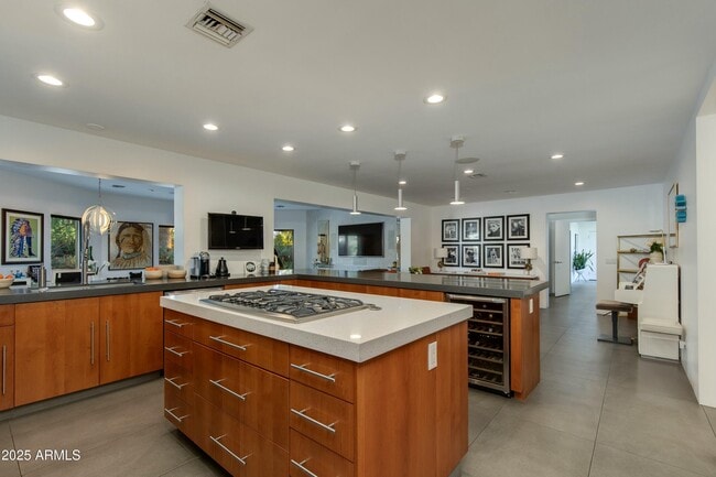 Foto del edificio - 3601 N 55th Pl