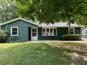 Building Photo - 250 N Levasseur Ave
