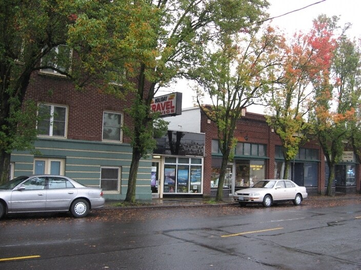 Building Photo - 4010 NE Hancock St