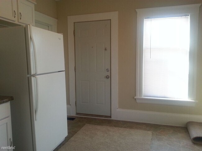 Building Photo - 2 br, 1 bath Duplex - 1317 Wildwood Ave Ap...