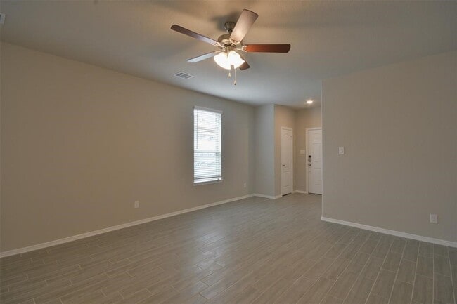 Foto del edificio - 24730 Winema Wds Ln