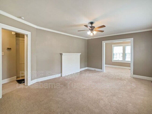 Building Photo - 1707 3rd Ave
