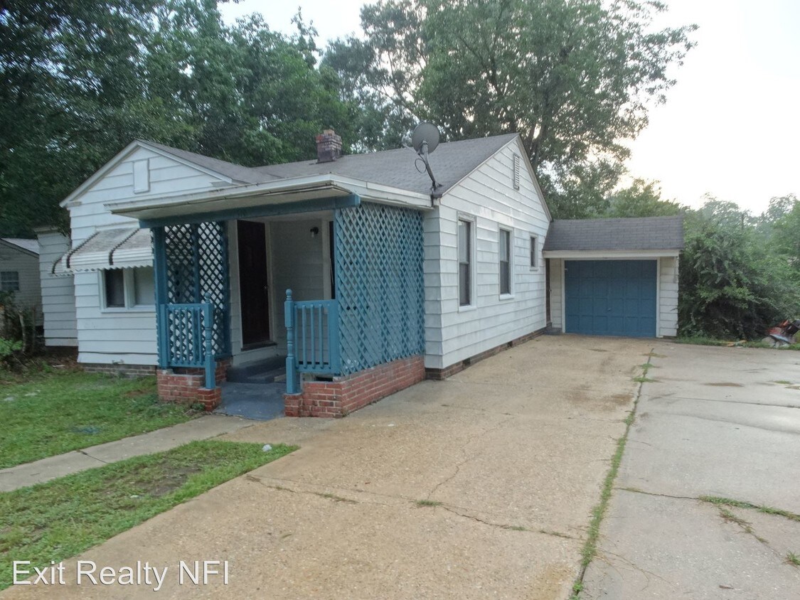 3 br, 1 bath House 118 Mintz Lane House Rental in Cantonment, FL