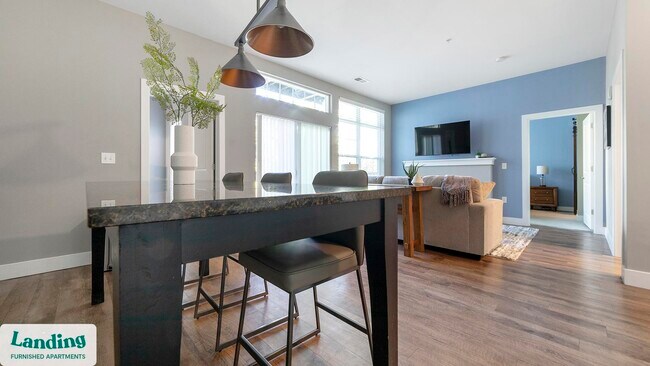 Building Photo - 41 E 9th Ave