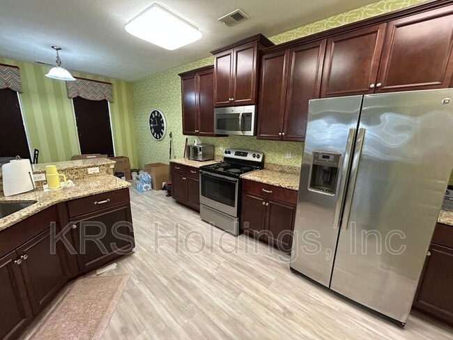 Building Photo - 5210 Moreland St