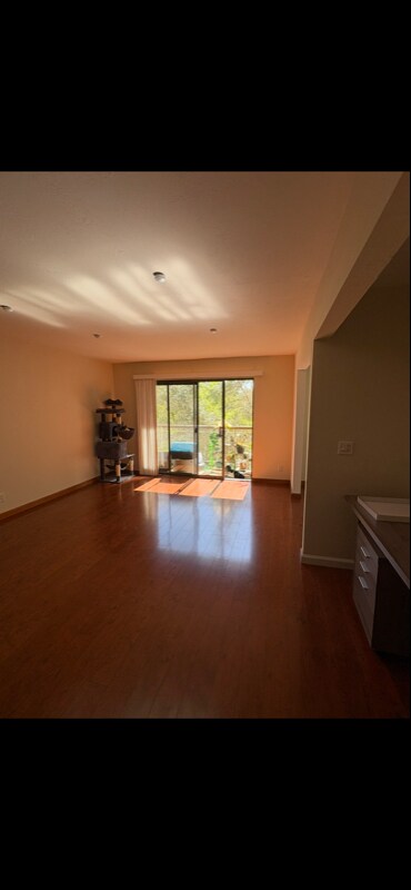 Building Photo - 460 N Civic Dr