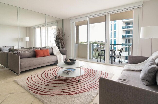 Foto del edificio - 9195 Collins Ave