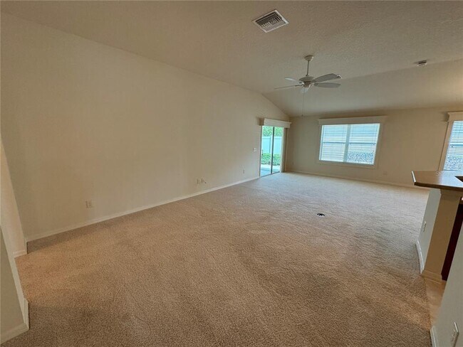 Foto del edificio - 2238 Southwood Dr