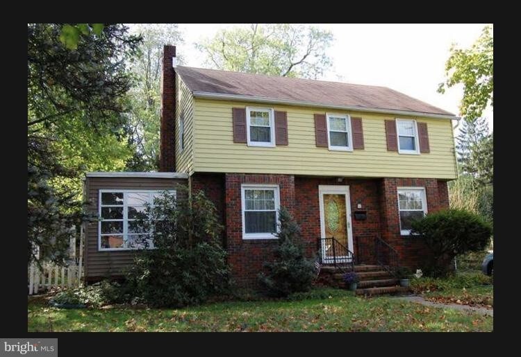 Primary Photo - 4 E West St