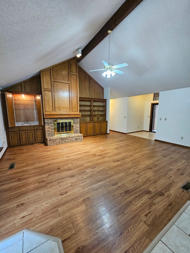 Foto del edificio - (3) Bed/(2) Bath in West Norman Avail NOW!