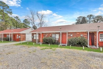 Building Photo - 5013 Ogeechee Rd