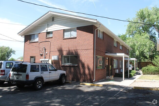 Building Photo - Shadowood Townhomes