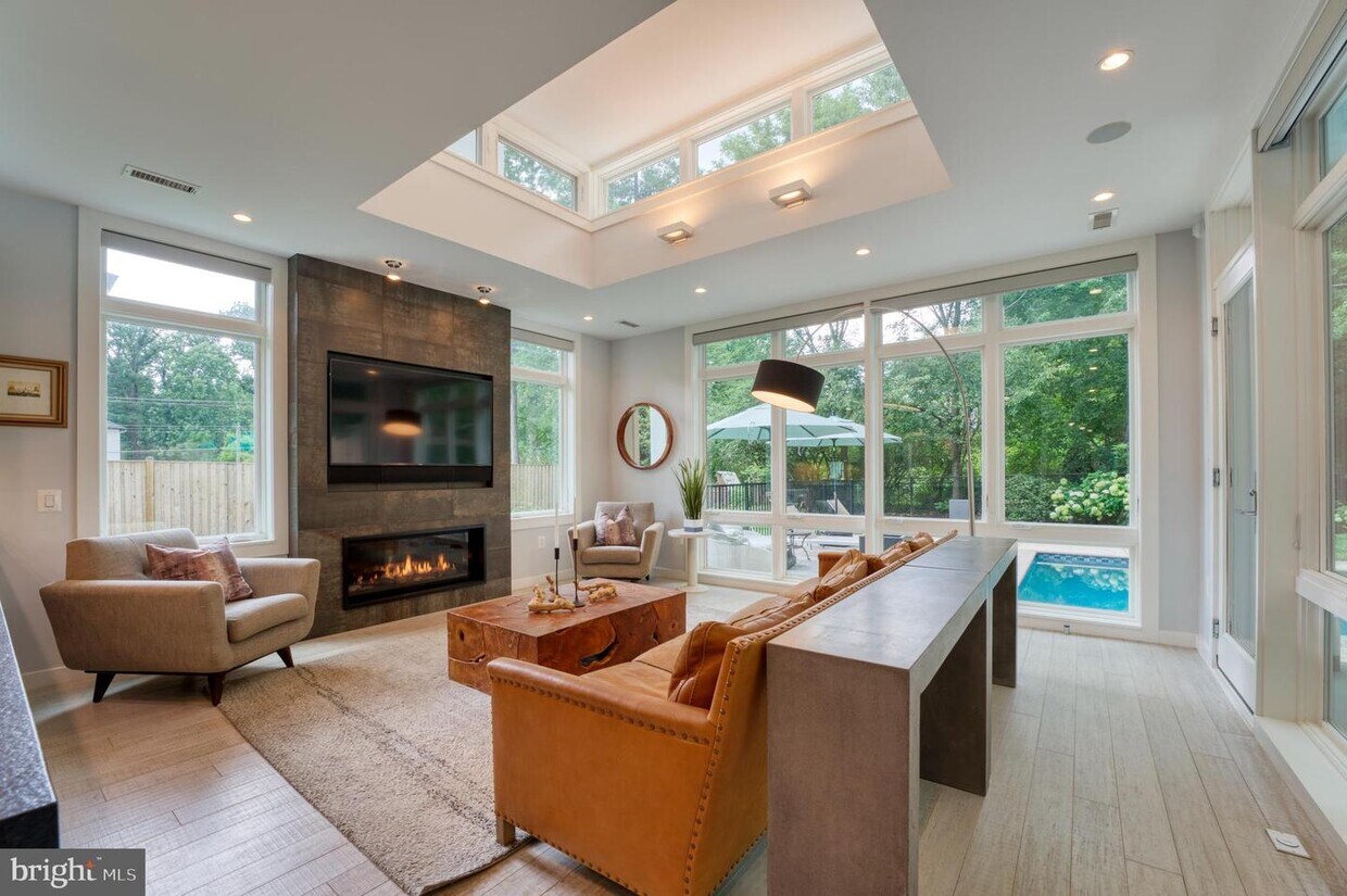 3132 Sleepy Hollow Rd, Falls Church, VA 22042 House Rental in Falls