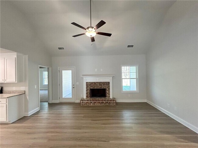 Building Photo - 752 Burson Maddox Rd