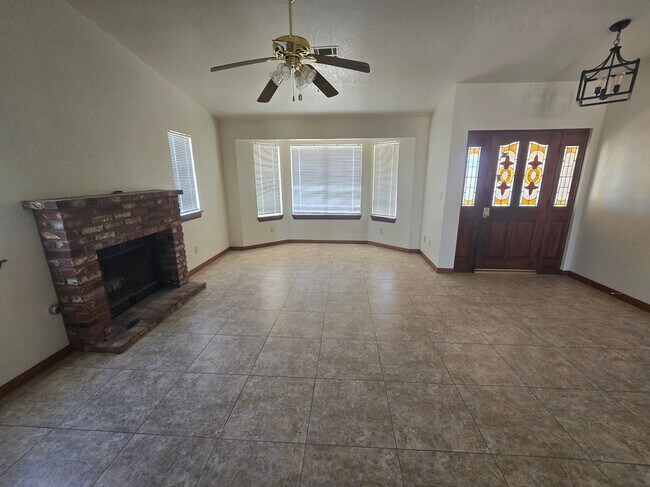 Foto del edificio - 7057 W Avenue H