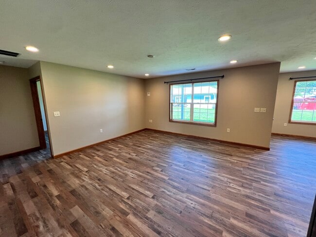 Foto del edificio - GNP Properties LLC