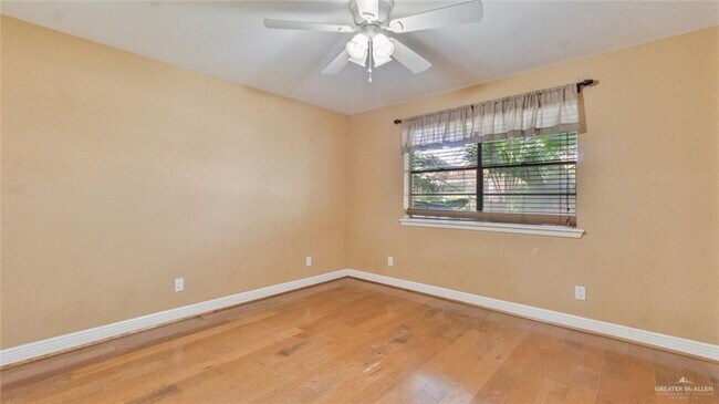 Foto del edificio - 10 Shasta E Ave