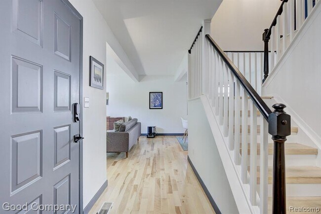 Foto del edificio - 41490 Hanford Rd