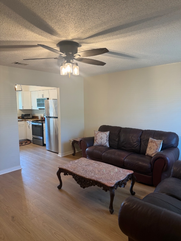 Building Photo - 3364 Green Briar Cir
