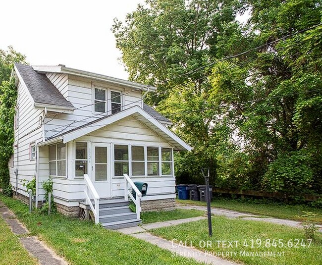 Foto del edificio - 3726 Lockwood-