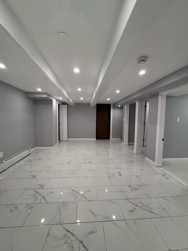 Foto del edificio - 14 Pine Rock Rd