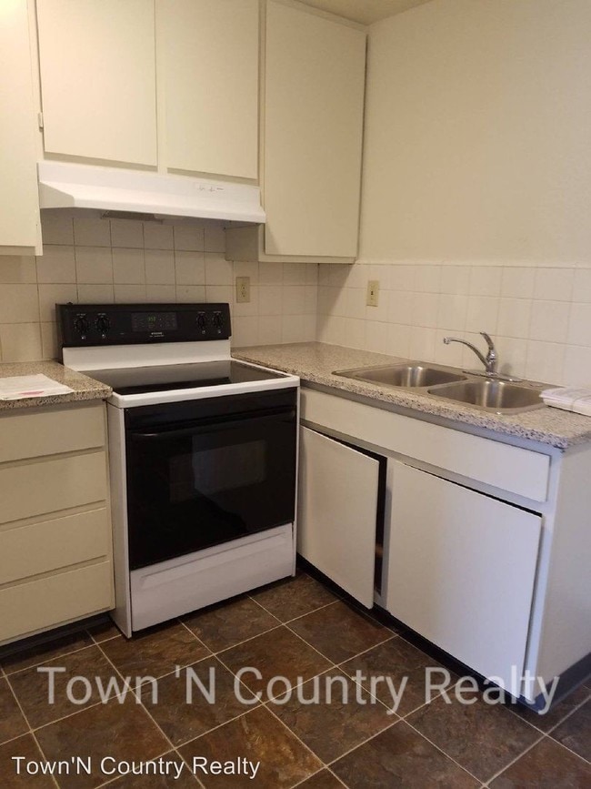Building Photo - 1041 Mohar St