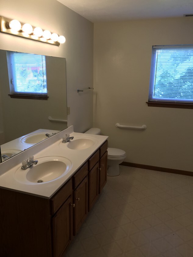 large double sink bathroom - 3510 Bethel Dr