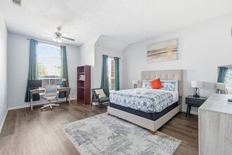 Building Photo - 10217 Napa Valley Dr