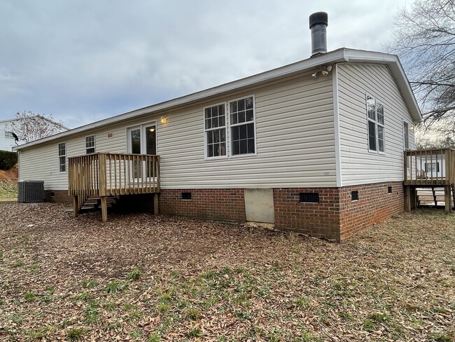 Building Photo - 14 Barnhart Ln