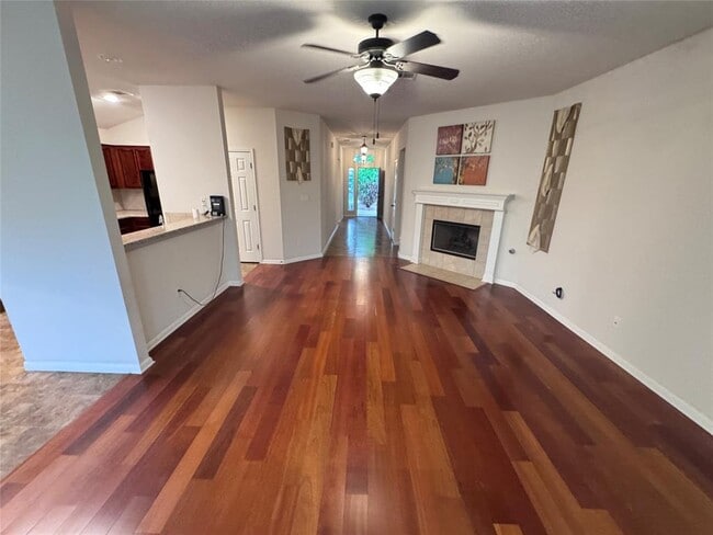 Foto del edificio - 11909 Timber Heights Dr